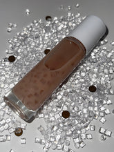 Load image into Gallery viewer, Iced caramel coffee lip oil
